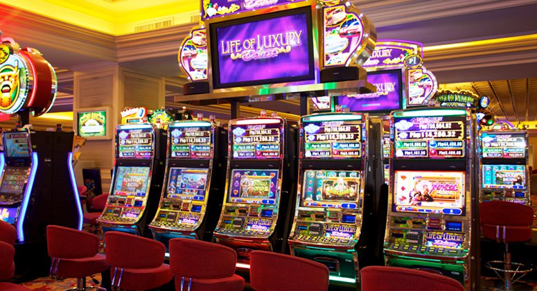 Máy đánh bạc tại Resorts World Manila