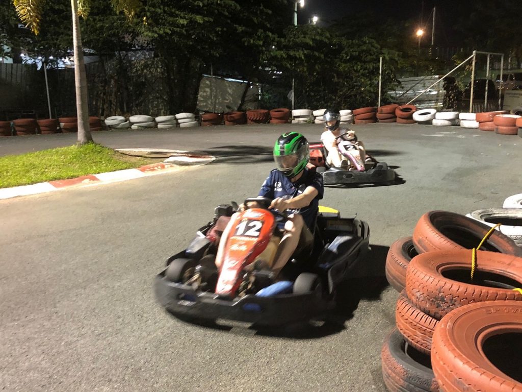 City Kart Racing Makati (Đua xe)