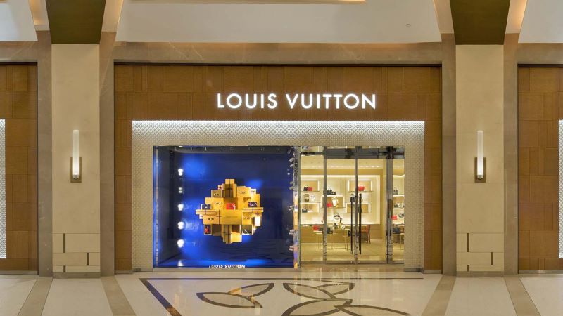 Louis Vuitton tại Solaire